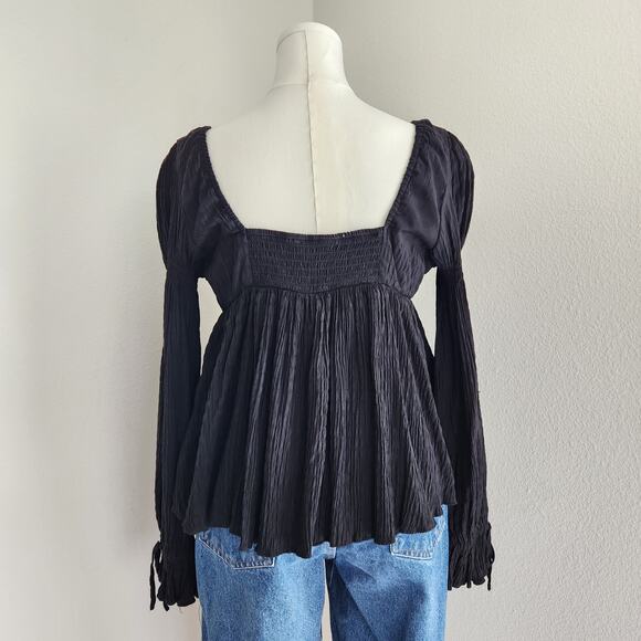 Urban Outfitters Black Crinkle Button Front Empire Top Long Sleeve Smocked L - Picture 7 of 9